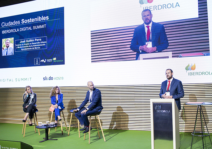 foto noticia Iberdrola impulsa su transformación digital en el marco de la Digital Summit 2019.